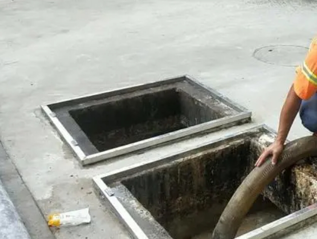 迭部化粪池清理